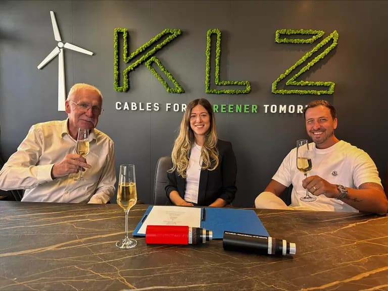 KLZ continues to grow – new strength in Financial & Sales